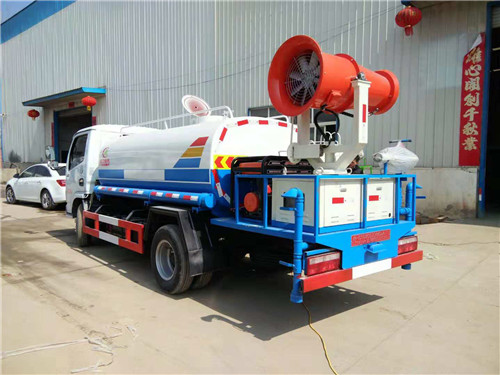 東風(fēng)藍牌灑水車斜背面圖片3.jpg